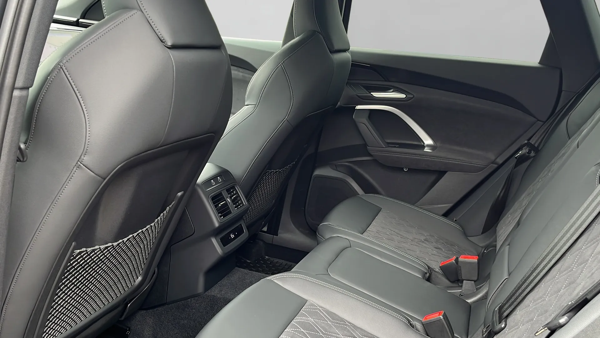 Q5 40 TDI quattro S tronic Business képe