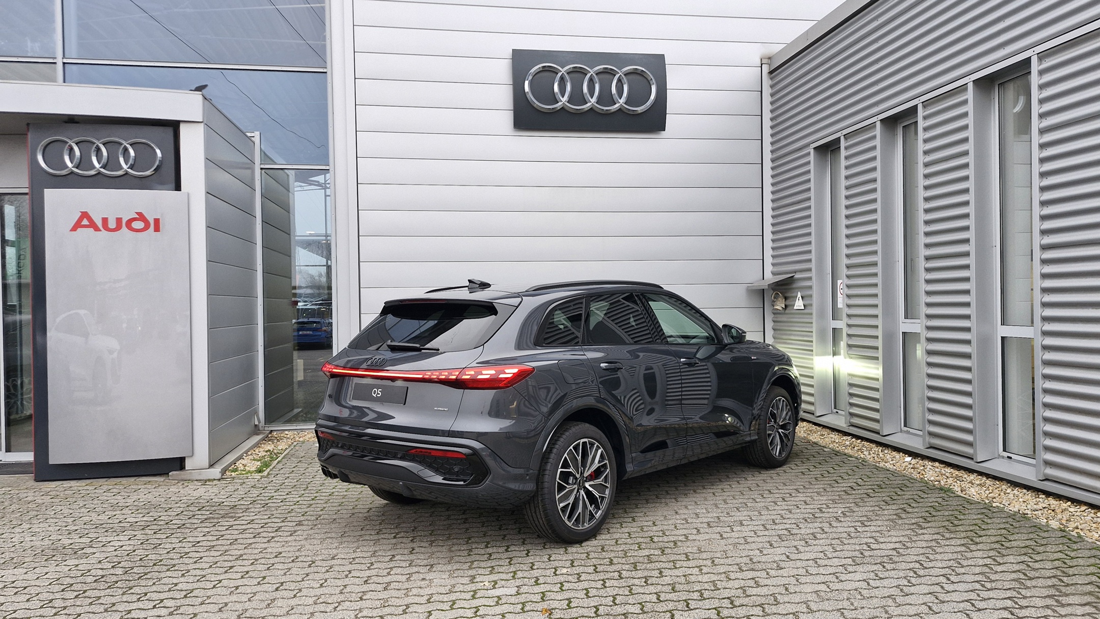 Q5 40 TDI quattro S tronic Business képe