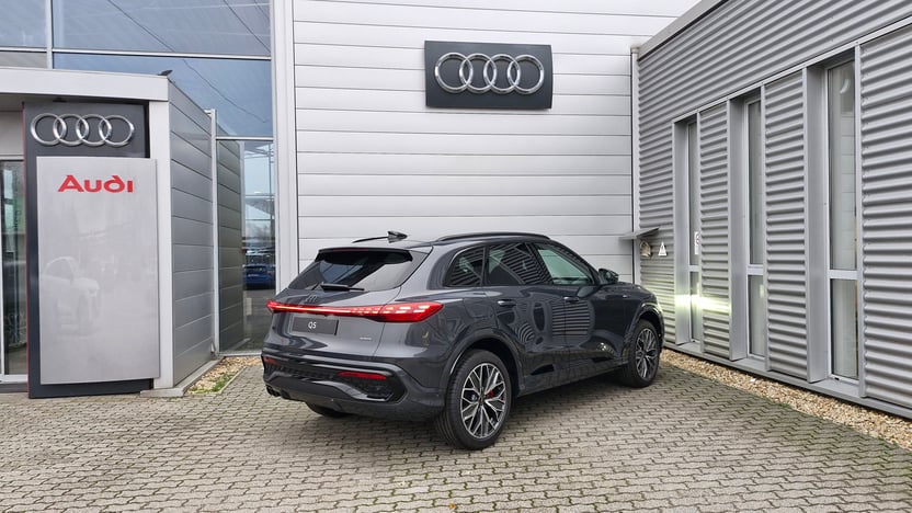 Q5 40 TDI quattro S tronic Business képe