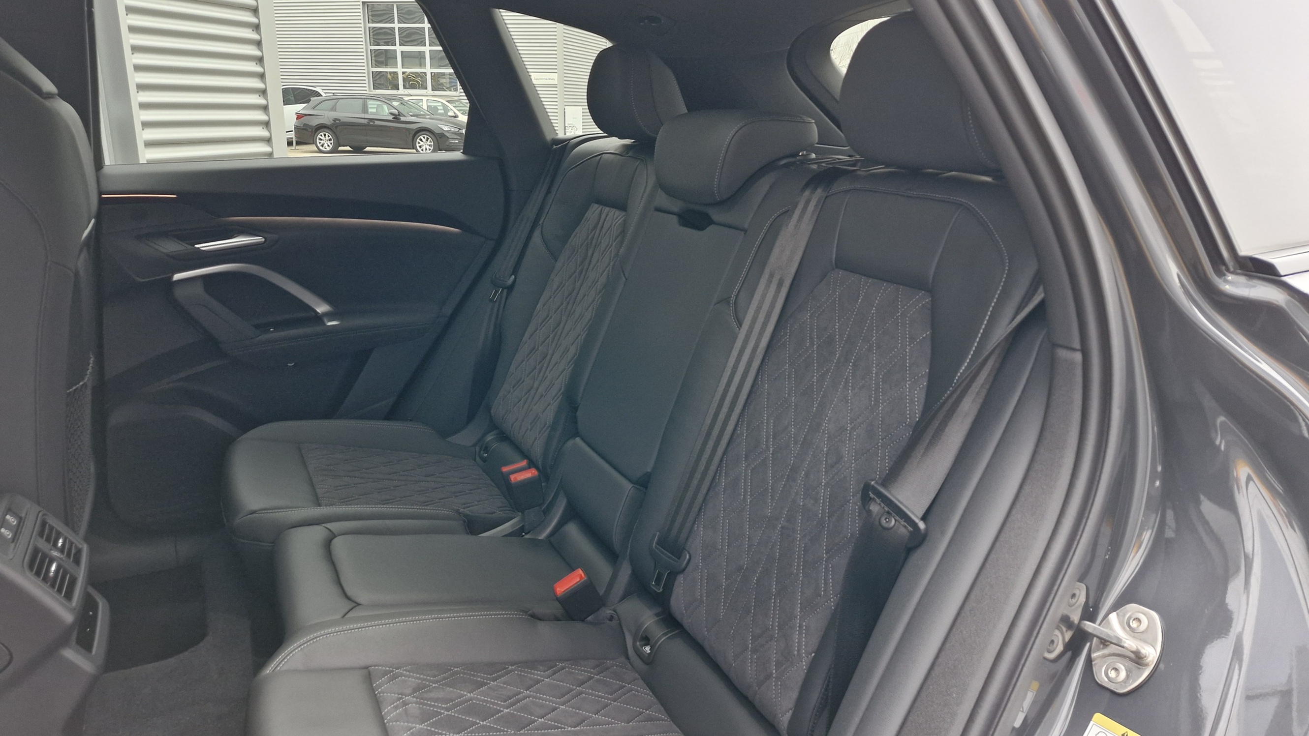 Q5 40 TDI quattro S tronic Business képe