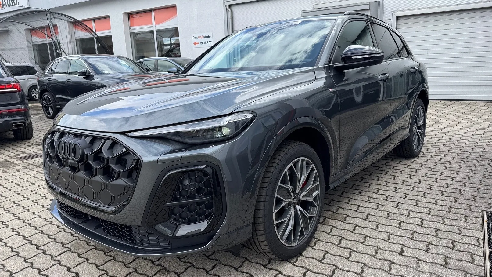 Q5 40 TDI quattro S tronic Business képe