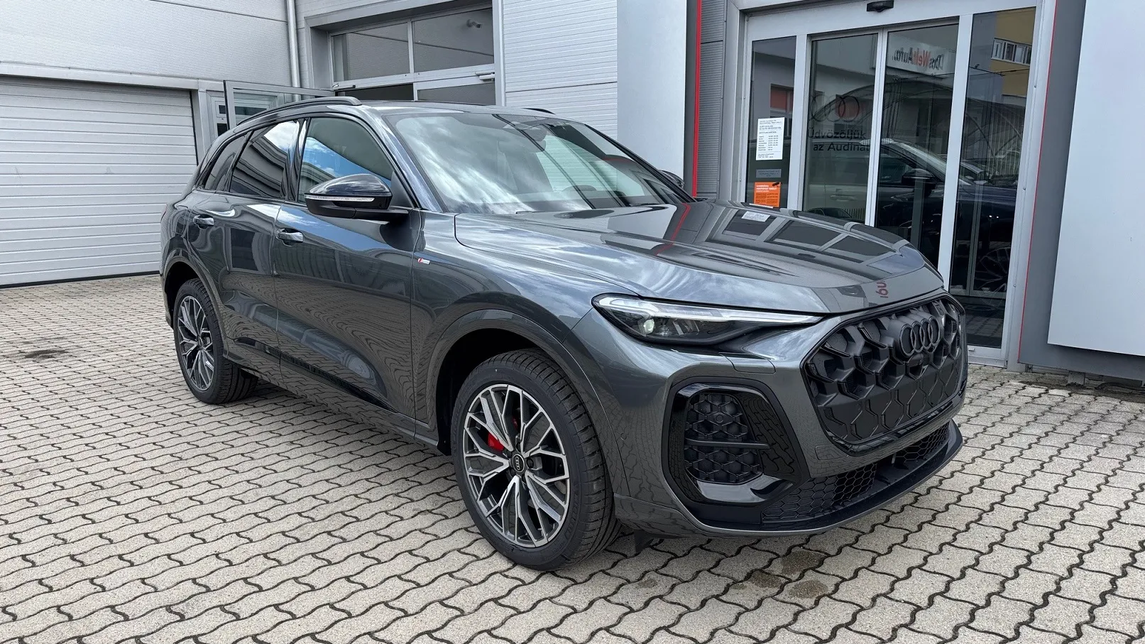 Q5 40 TDI quattro S tronic Business képe