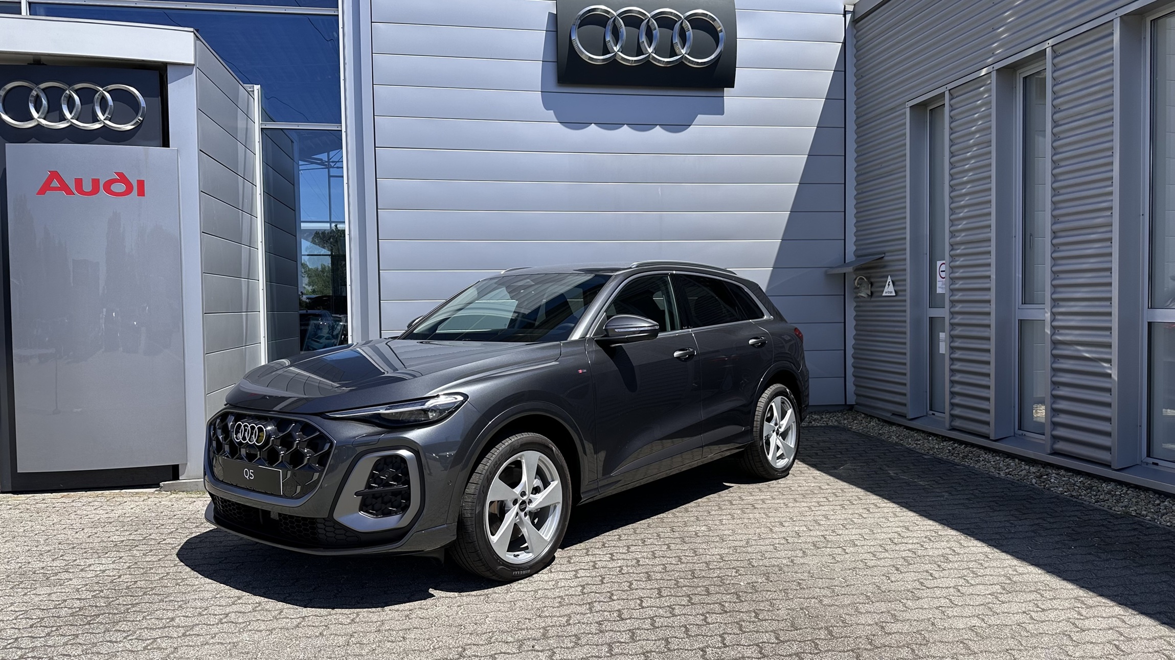Q5 40 TDI quattro S tronic Business képe