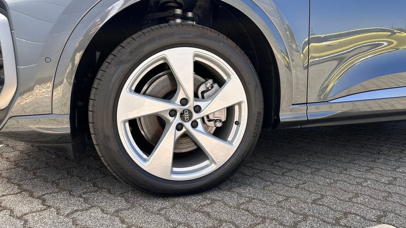 Q5 40 TDI quattro S tronic Business képe