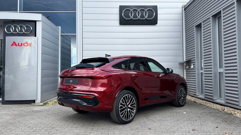 Q5 Sportback 40TDI qu. S tronic Business képe