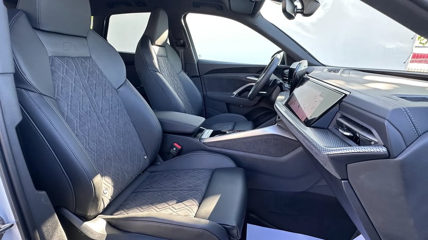 Q5 40 TDI quattro S tronic Business képe