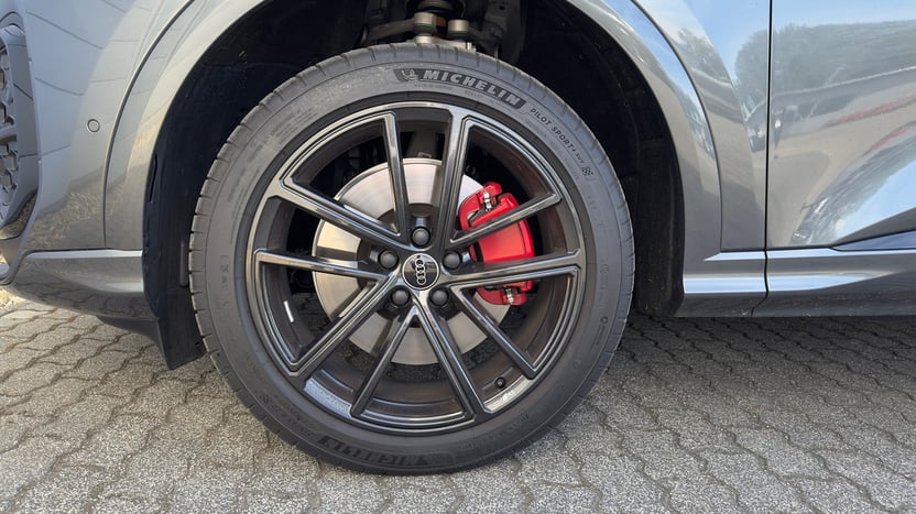 Q5 Sportback 40 TDI quattro S tronic képe