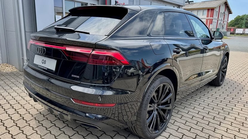 Q8 60 TFSI e quattro tiptronic képe