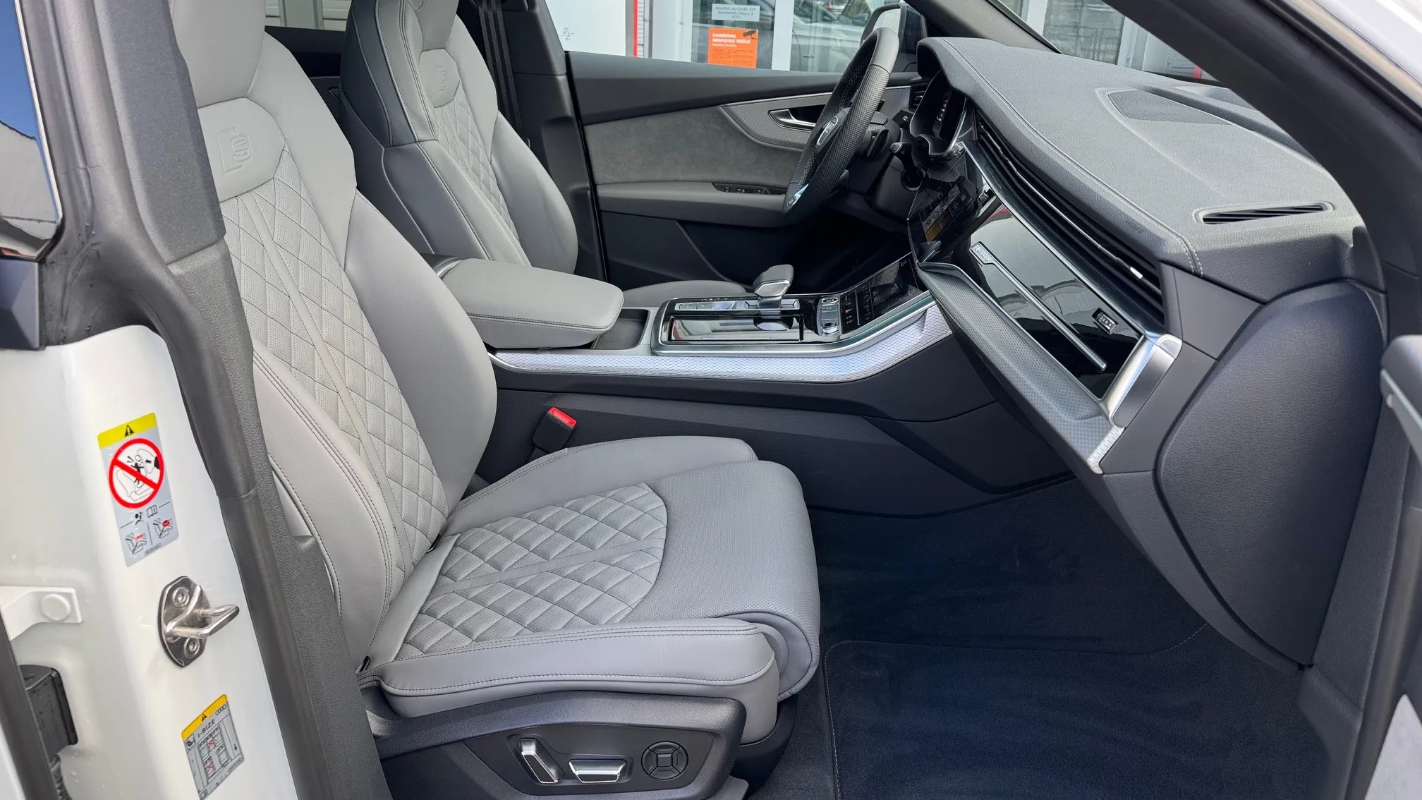 Q8 50 TDI quattro tiptronic képe