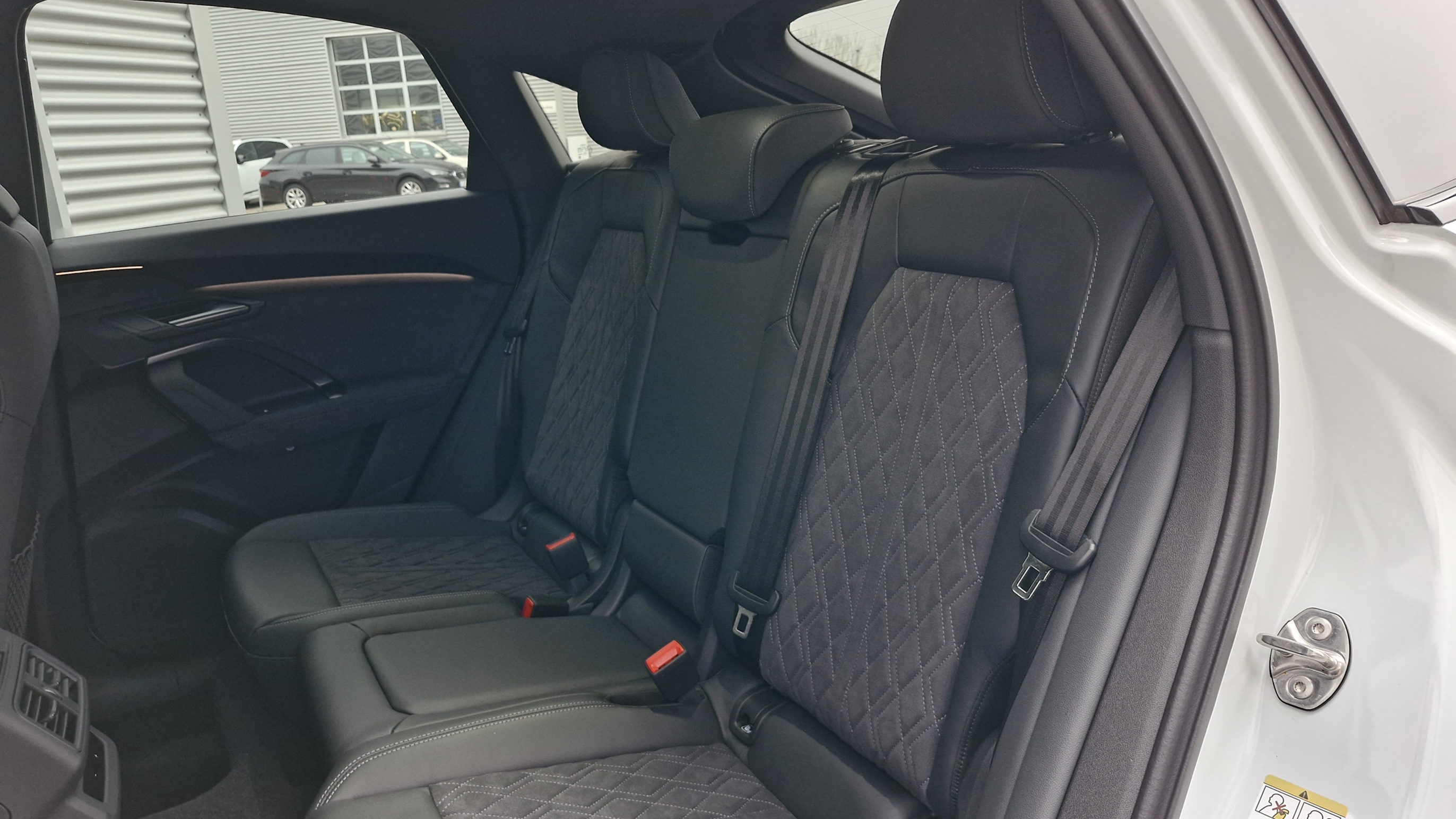 Q5 Sportback 40TDI qu. S tronic Business képe