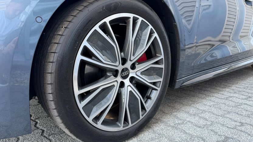 A5 Limousine 40 TDI qu. S tr. Business képe