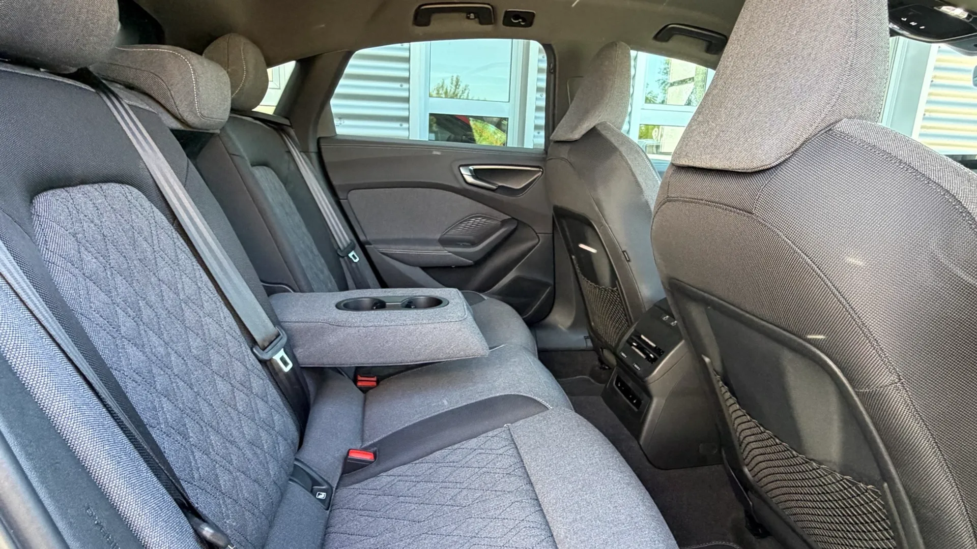 A5 Limousine 40 TDI qu. S tr. Business képe
