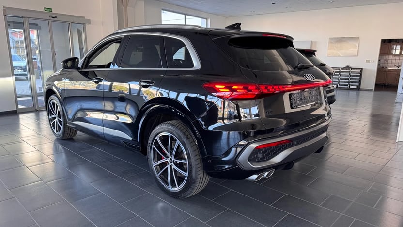 Q5 40 TDI quattro S tronic Business képe