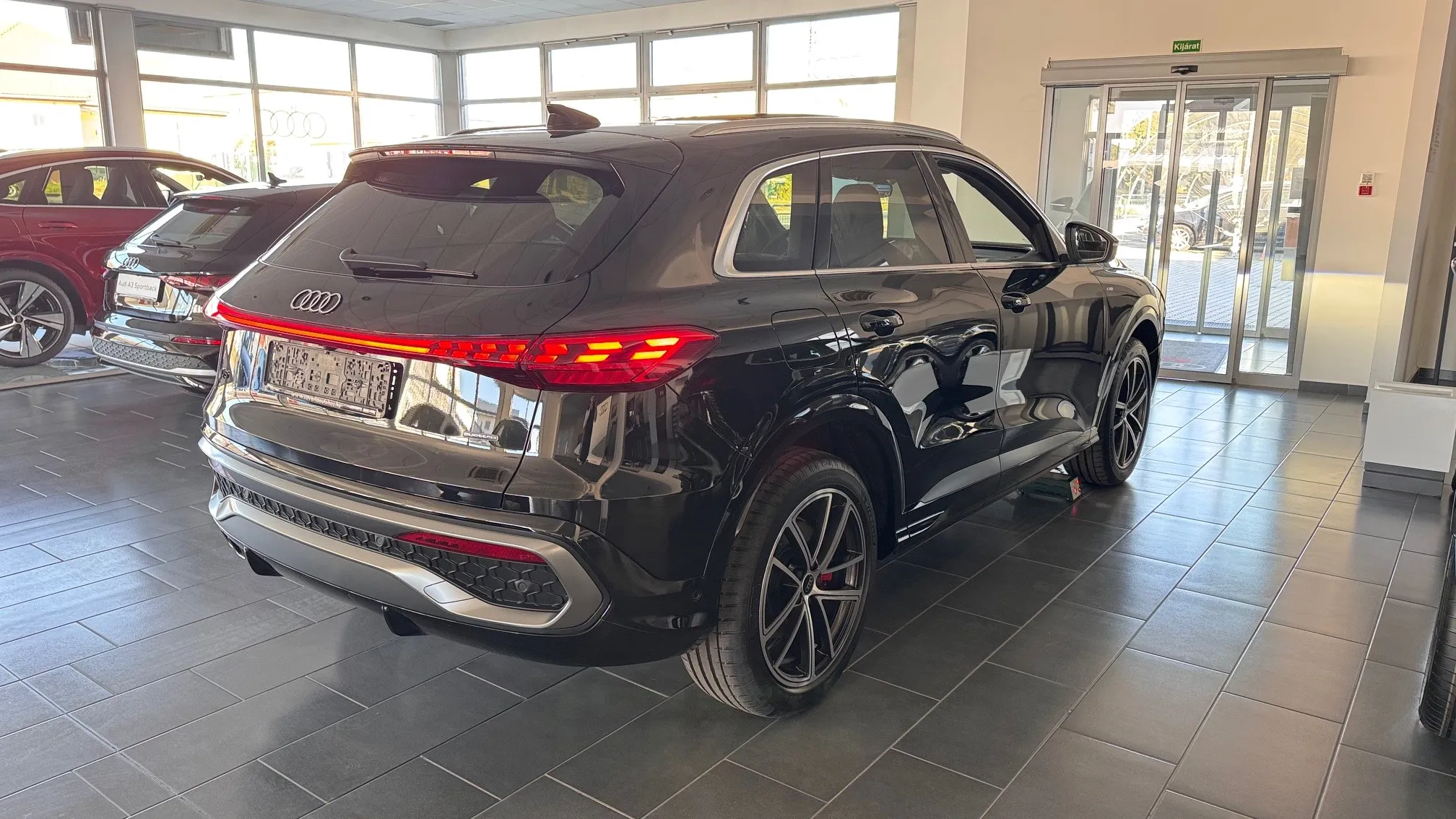 Q5 40 TDI quattro S tronic Business képe