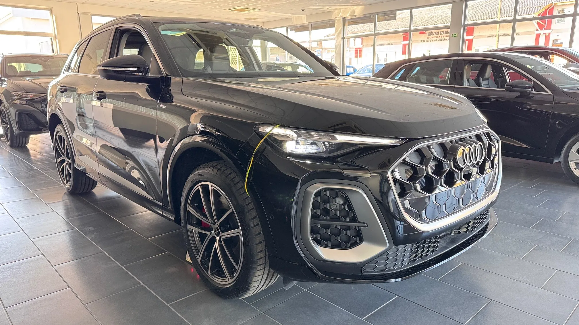 Q5 40 TDI quattro S tronic Business képe