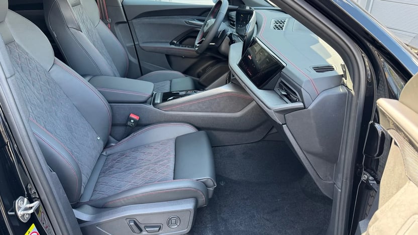 Q5 Sportback 40TDI qu. S tronic Business képe