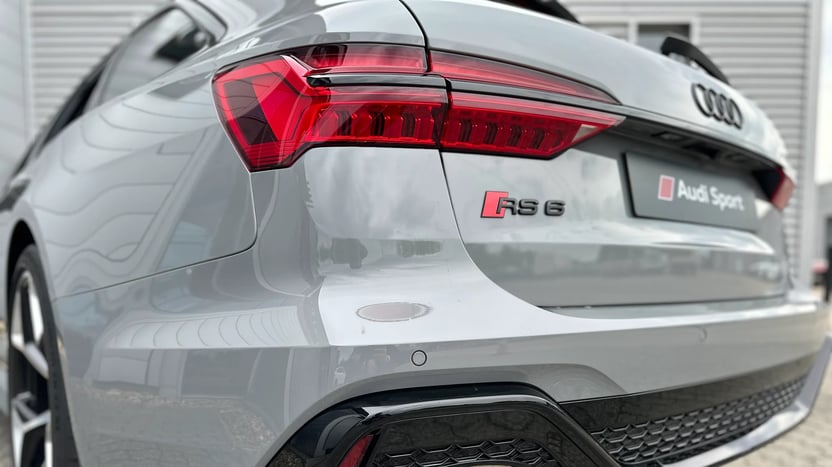 RS6 Avant TFSI quattro performance képe