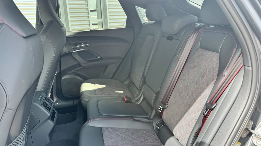 Q5 Sportback 40 TDI quattro S tronic képe