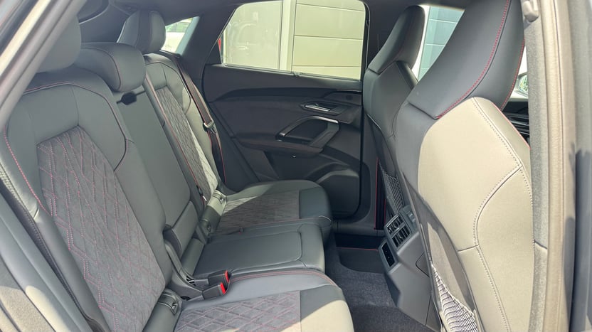 Q5 Sportback 40 TDI quattro S tronic képe