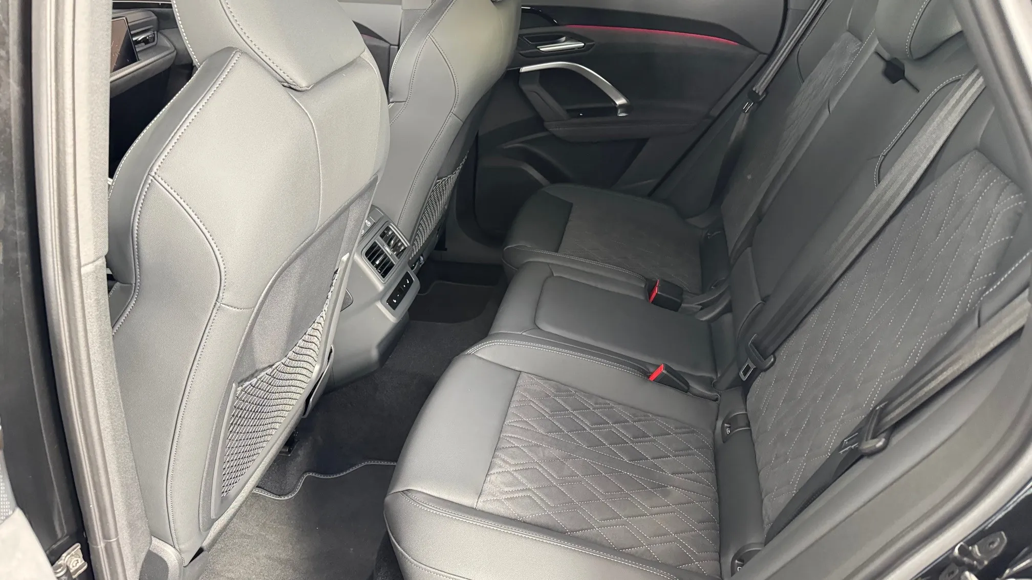 Q5 Sportback 40TDI qu. S tronic Business képe