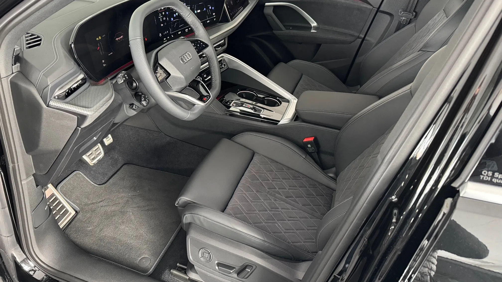 Q5 Sportback 40TDI qu. S tronic Business képe