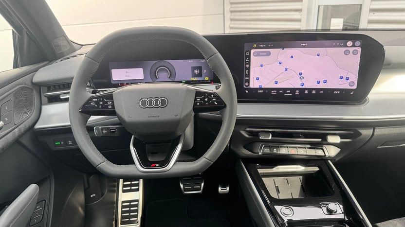 Q3 SUV TFSI quattro 150 kW S tronic képe