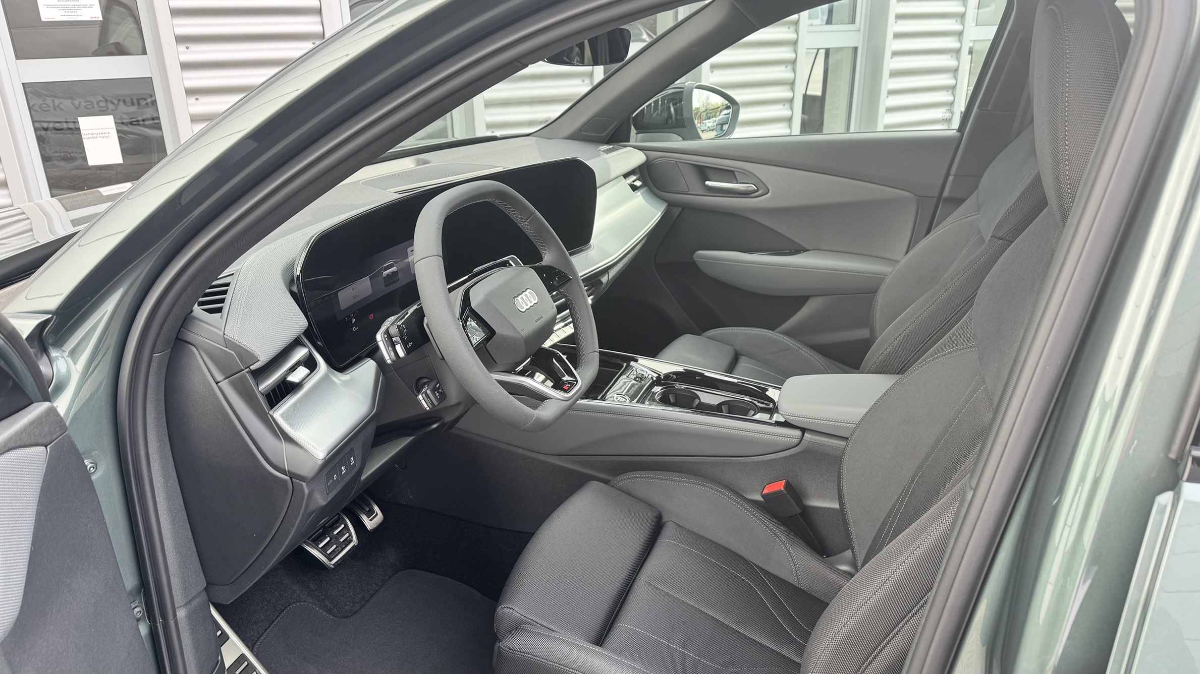 Q3 SUV TFSI quattro 150 kW S tronic képe