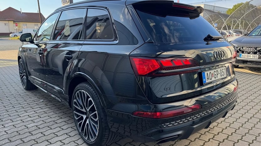 Q7 S line 50 TDI quattro tiptronic képe