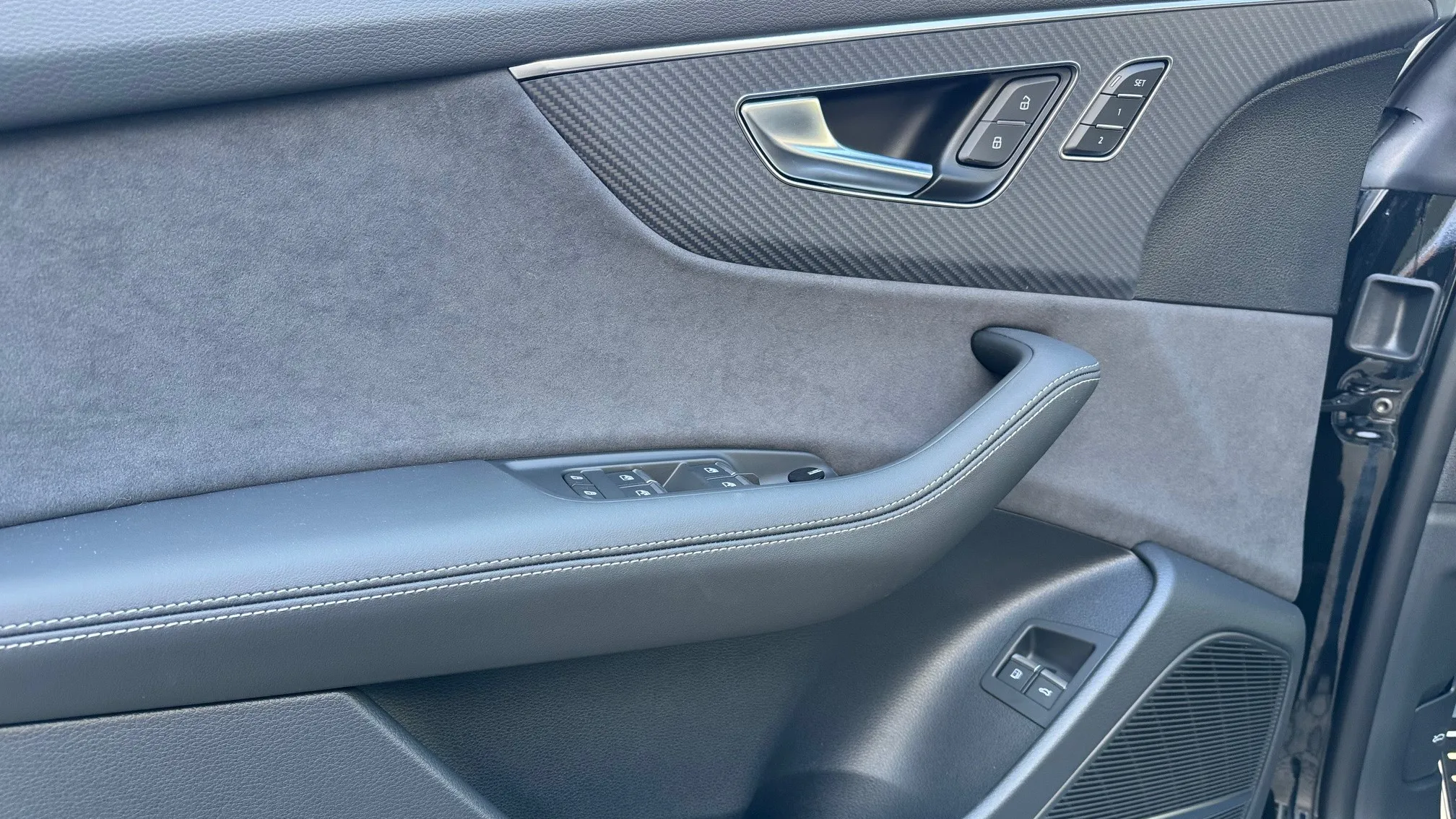 Q8 60 TFSI e quattro tiptronic képe