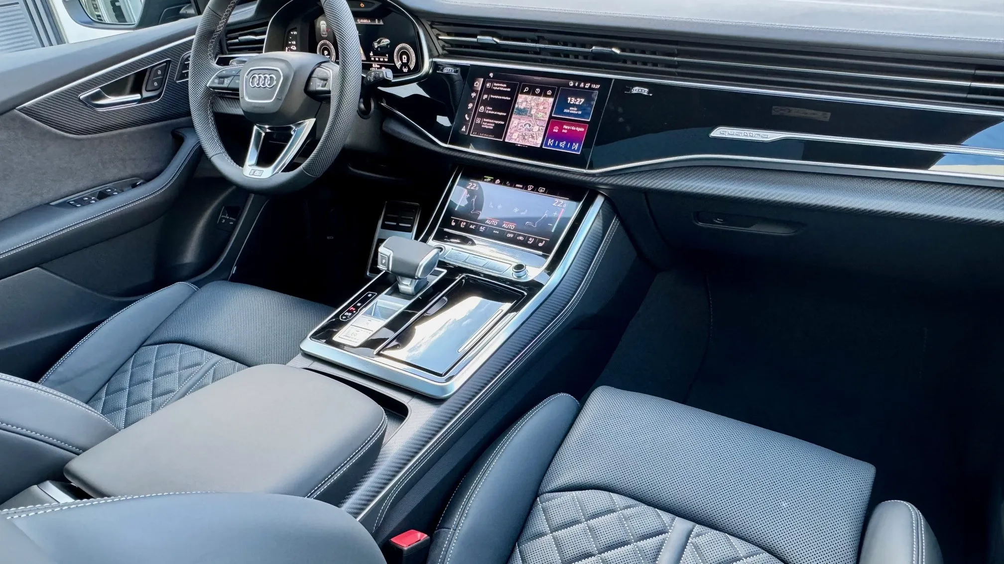 Q8 60 TFSI e quattro tiptronic képe