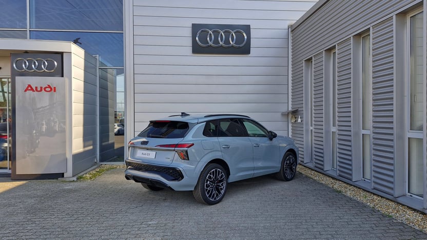 Q3 SUV TFSI quattro 195 kW S tronic képe