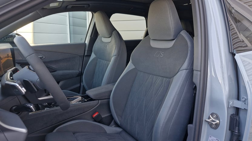 Q3 SUV TFSI quattro 195 kW S tronic képe