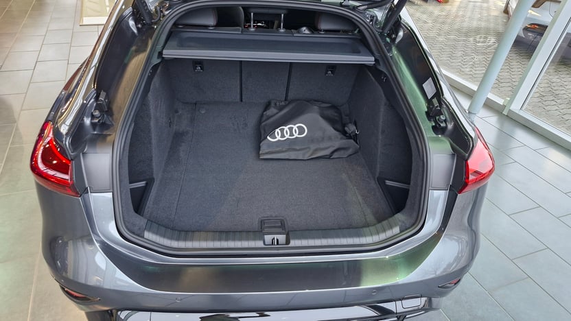 A6 SB e-tron performance Dark Style képe