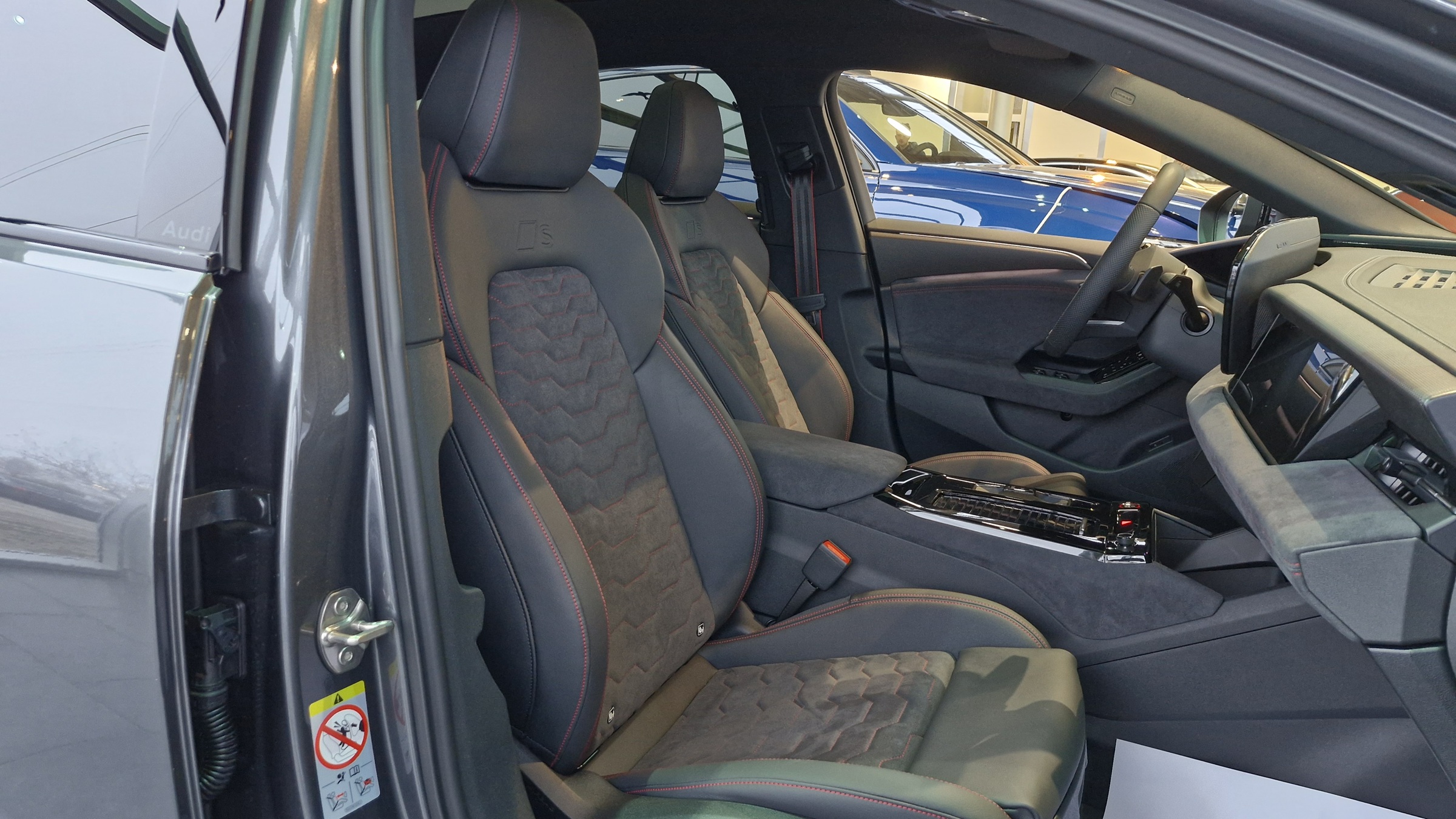 A6 SB e-tron performance Dark Style képe