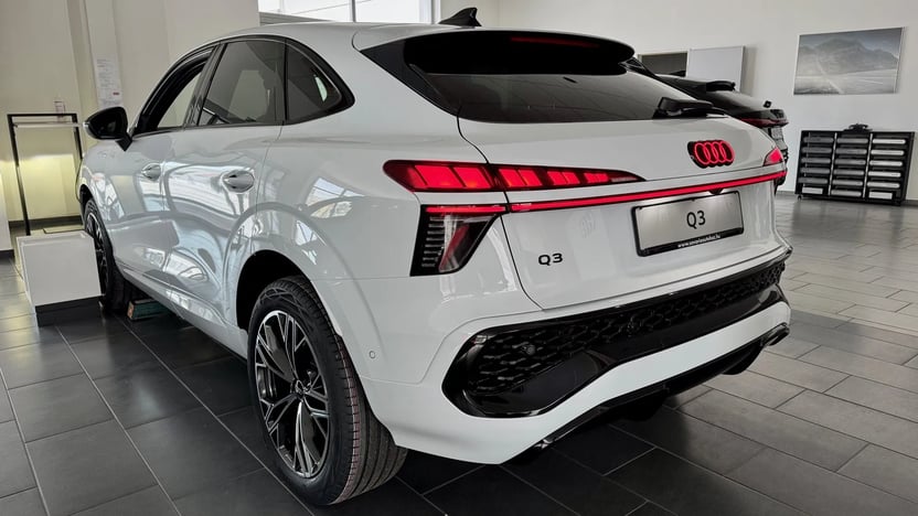 Q3 SB TFSI 110 kW S tronic képe