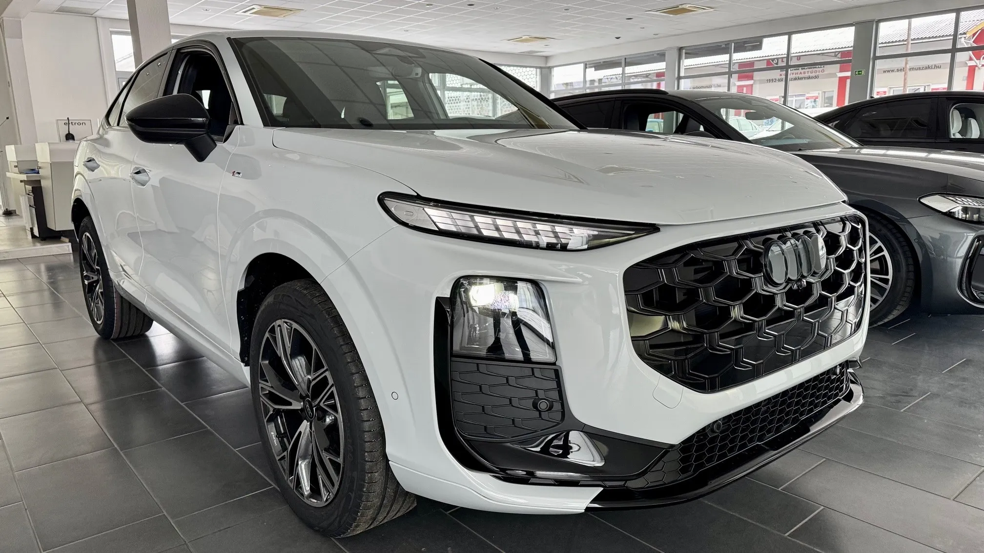 Q3 SB TFSI 110 kW S tronic képe