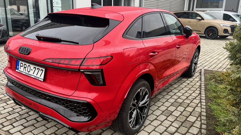 Q3 SB TFSI 110 kW S tronic képe