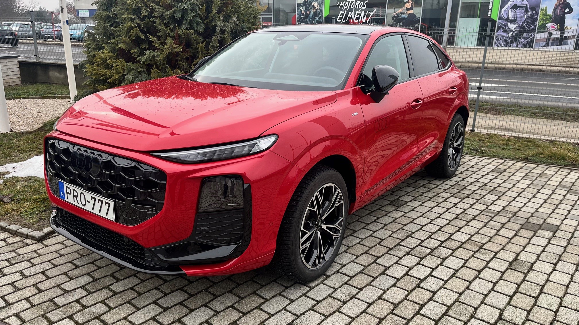 Q3 SB TFSI 110 kW S tronic képe