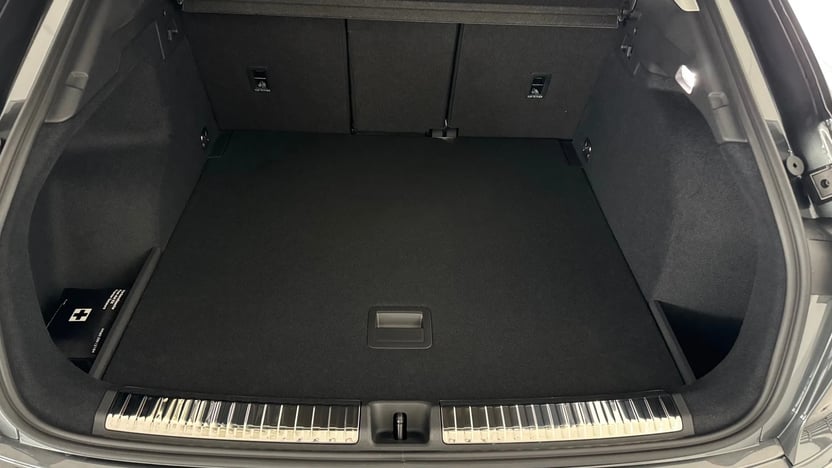 Q3 SB TFSI 110 kW S tronic képe