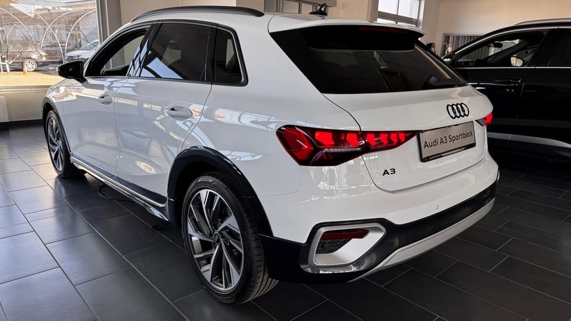 A3 allstreet 35 TFSI S tronic Lifestyle képe