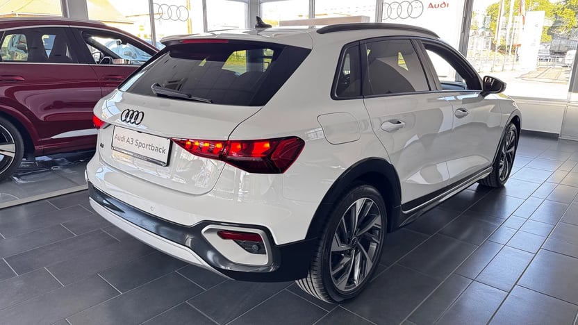 A3 allstreet 35 TFSI S tronic Lifestyle képe