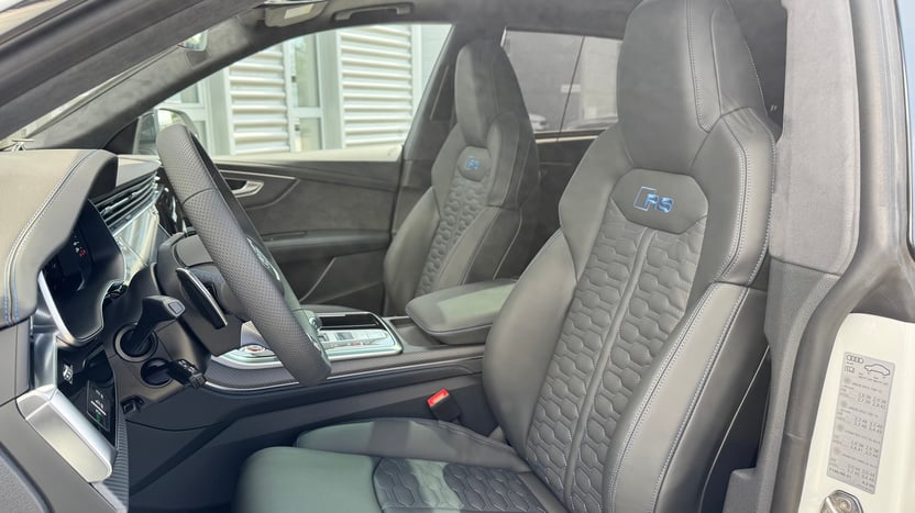 RS Q8 performance quattro tiptronic képe