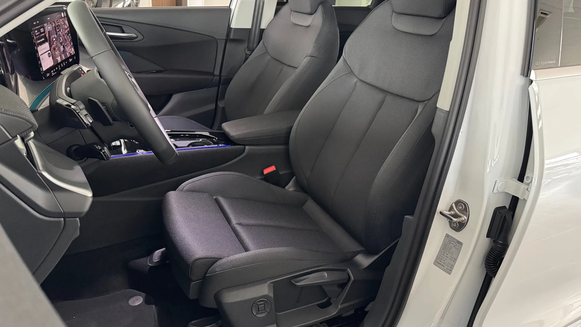 Q3 SB TDI 110 kW S tronic képe