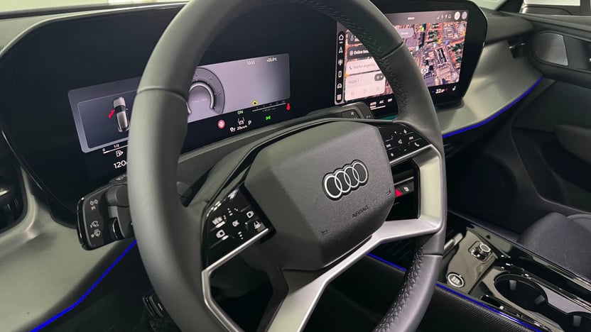 Q3 SB TDI 110 kW S tronic képe