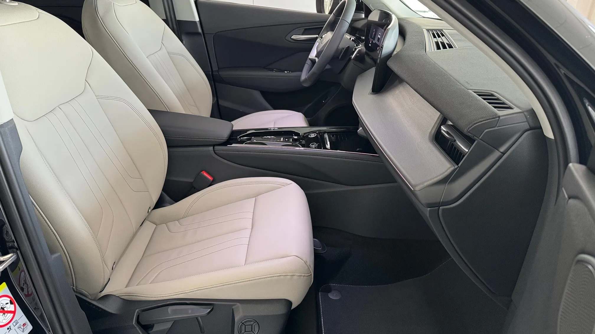 Q3 SUV TFSI 110 kW S tronic képe