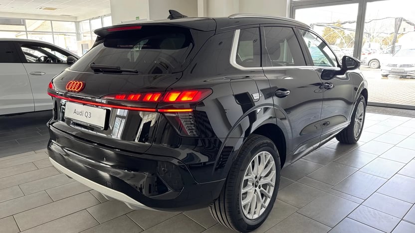Q3 SUV TFSI 110 kW S tronic képe