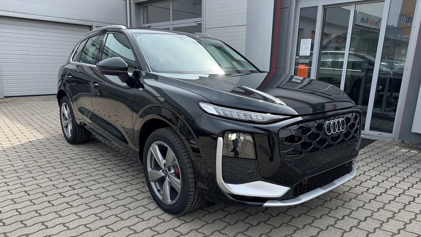 Q3 SUV TFSI 110 kW S tronic képe