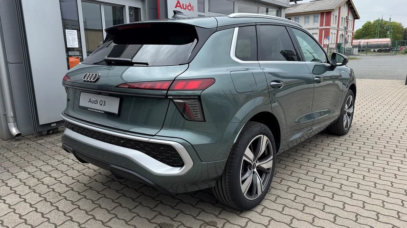 Q3 SUV TDI 110 kW S tronic képe
