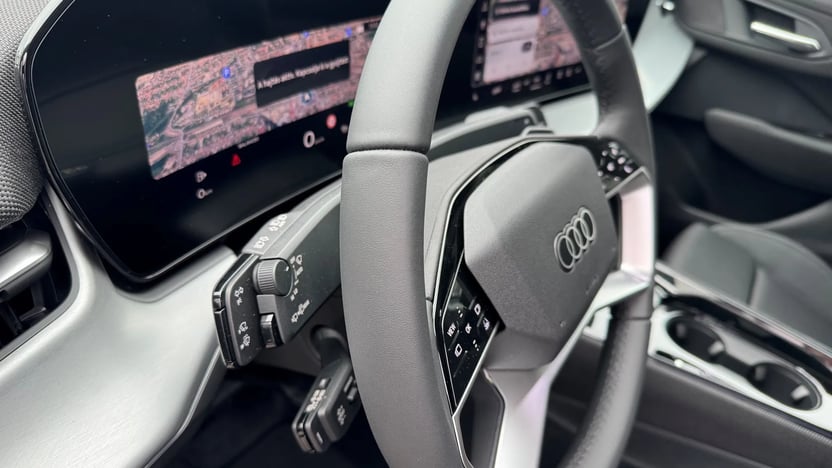 Q3 SUV TDI 110 kW S tronic képe