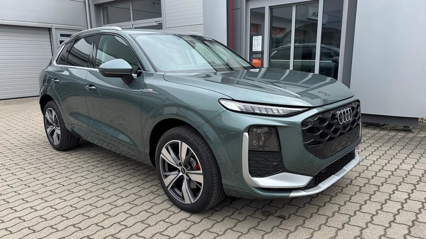 Q3 SUV TDI 110 kW S tronic képe